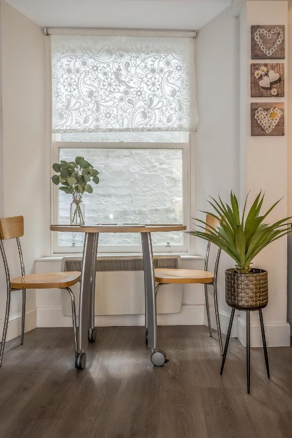 Spacious & Cosy Studio Flat In The Heart Of Edinburgh City Centre Екстериор снимка
